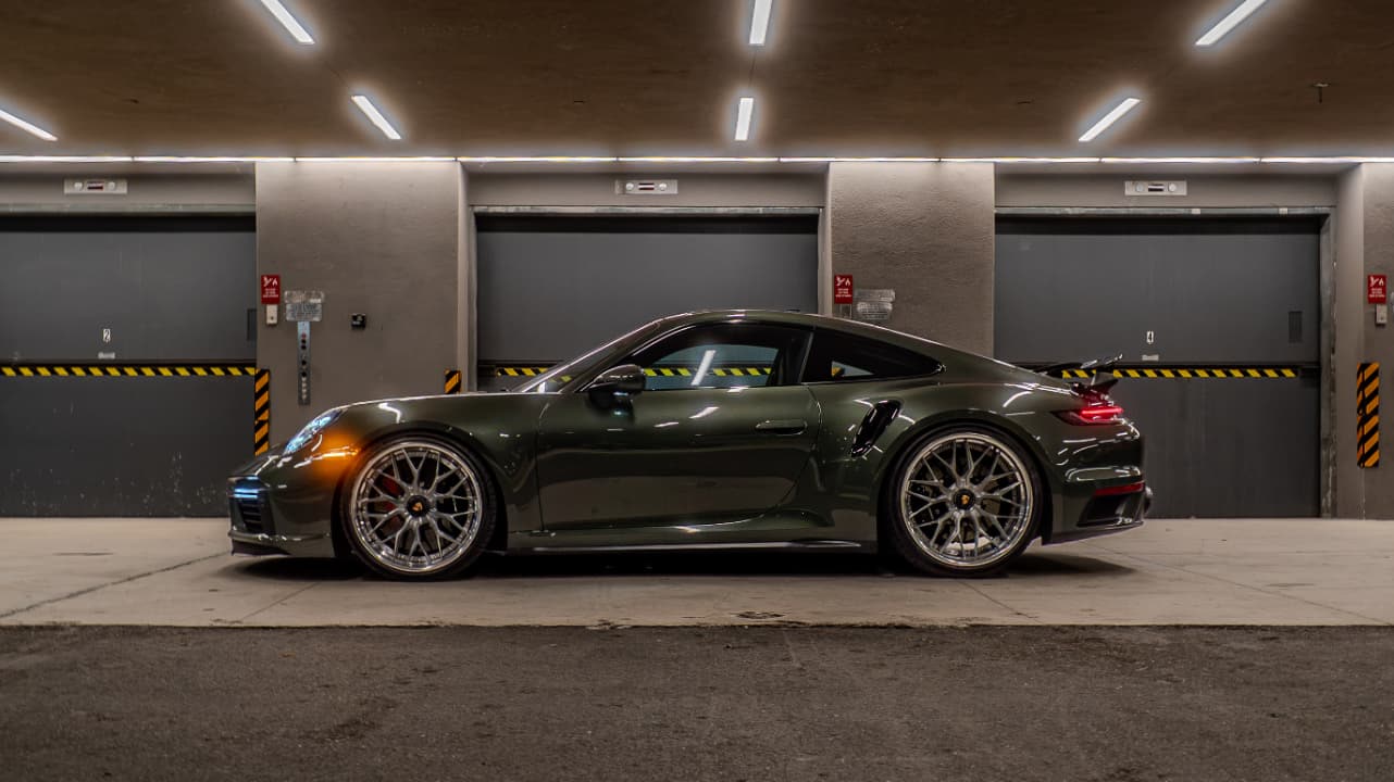 Porsche 911 GT3 fitted with Mone forged wheels — collection hero